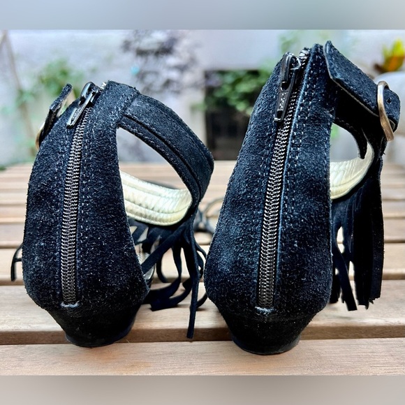 LOVELY PEOPLE Suede Fringe Sandals - Picture 4 of 9